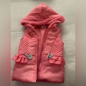 Toddler girl’s vest, size 4 in excellent condition.